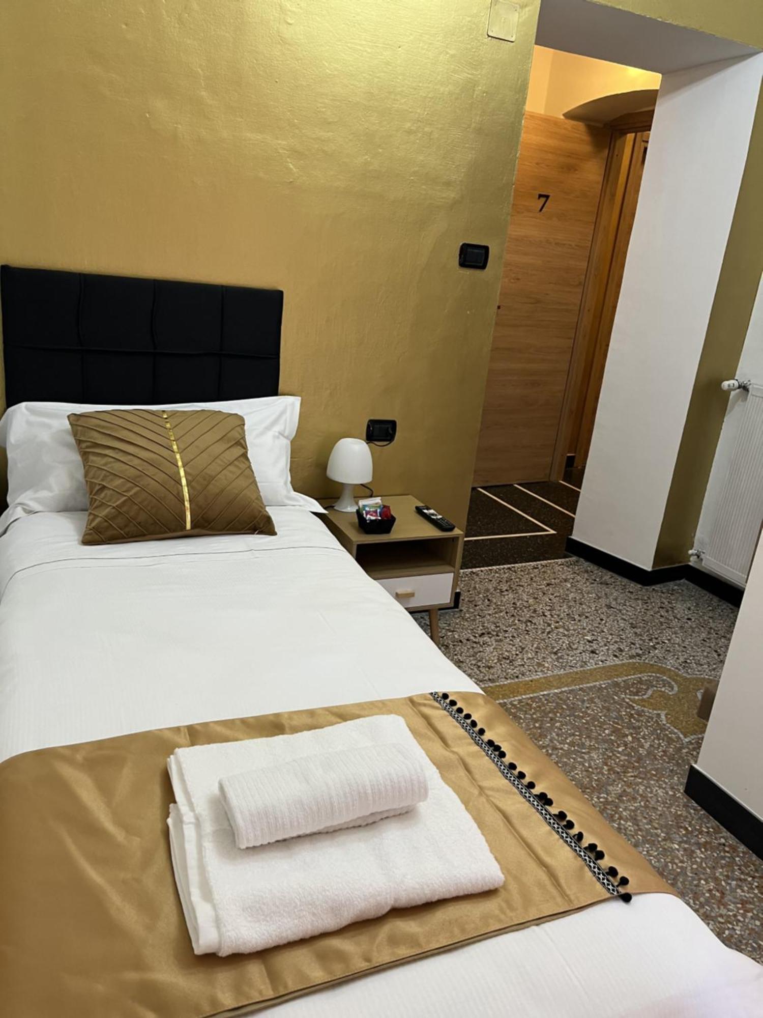 Genova Gold Rooms エクステリア 写真