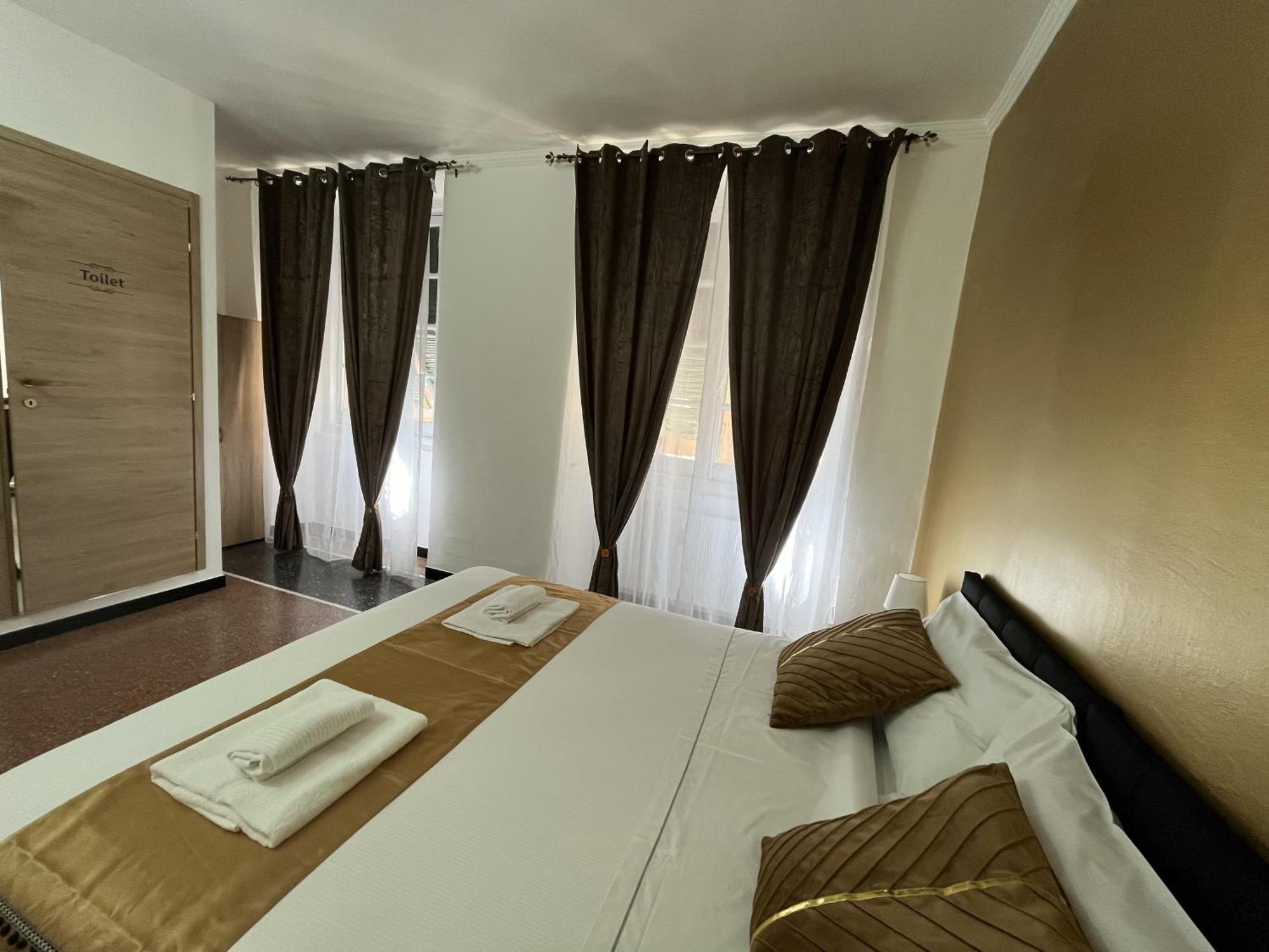 Genova Gold Rooms エクステリア 写真